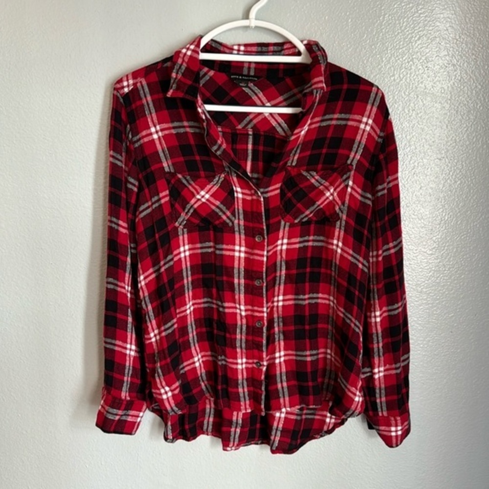 NWT Rock & Republic Red Plaid Button Down Shirt- Medium
